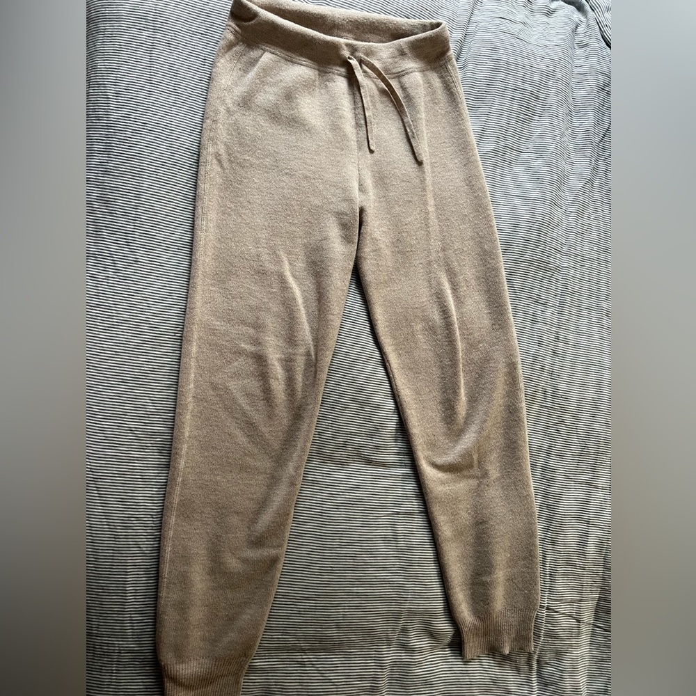 Aiayu knit sweatpants size medium
